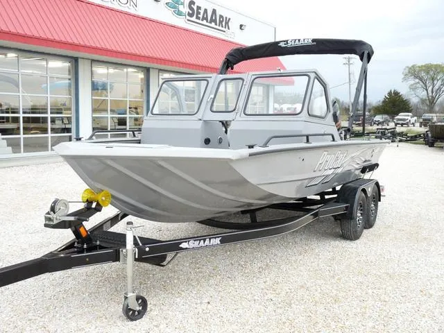 Slide: The Image of SeaArk ProCat 200 2025 - 6