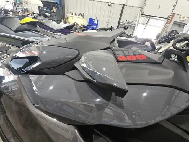 Slide: The Image of Sea-Doo GTR 2025 - 5