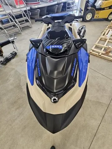 Slide: The Image of Sea-Doo Wake 2025 - 9