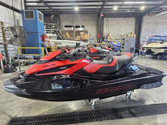 Slide: The Image of Sea-Doo RXT 2014 - 6
