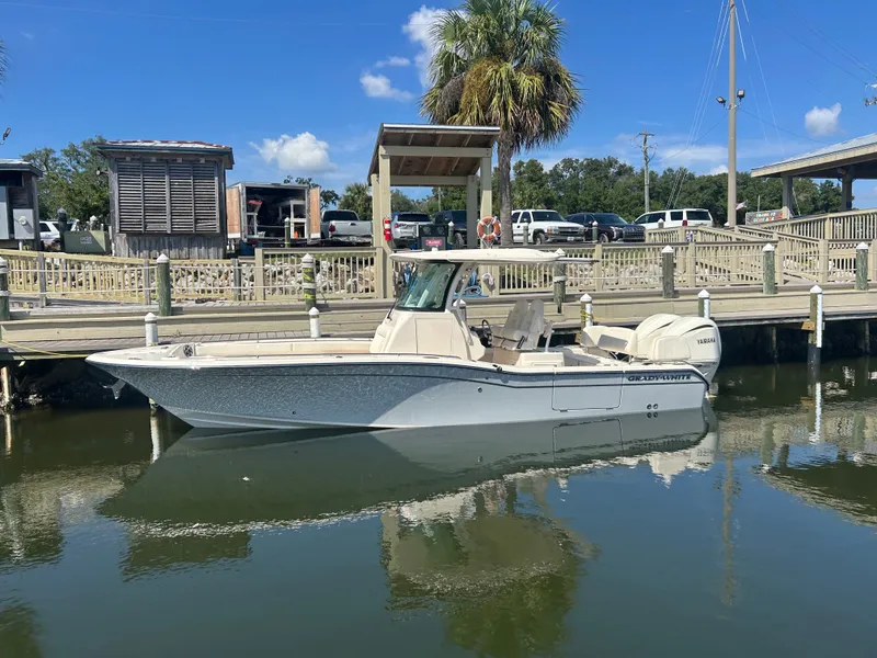 Slide: The Image of Grady-White 281 Coastal Explorer 2026 - 4