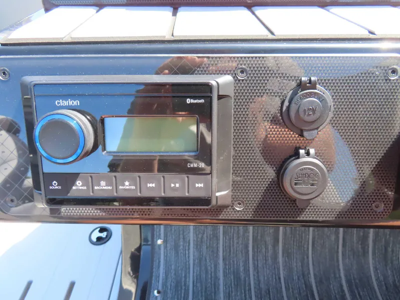 Slide: The Image of Premier 230 Sunsation RF (PTX 28) 2025 - 17