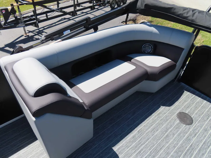 Slide: The Image of Premier 230 Sunsation RF (PTX 28) 2025 - 23