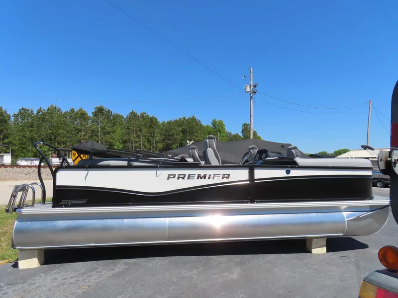 Slide: The Image of Premier 230 Sunsation RF (PTX 28) 2025 - 3