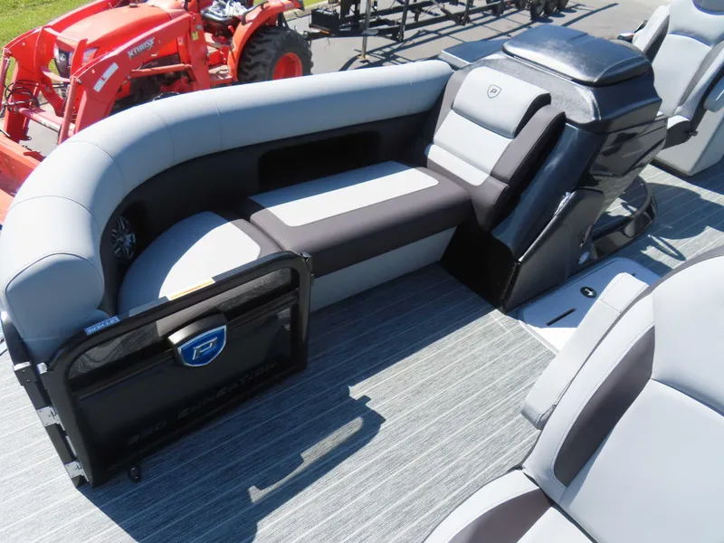 Slide: The Image of Premier 230 Sunsation RF (PTX 28) 2025 - 8