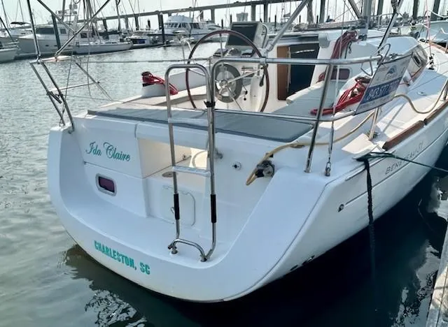 Slide: The Image of 2008 Beneteau Oceanis 31 sailboat docked in Charleston marina. - 13