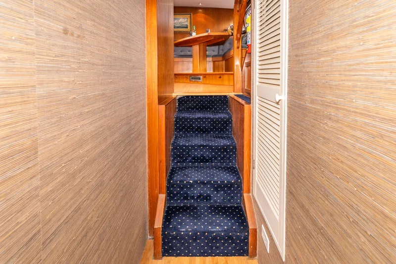 Slide: The Image of McQueen Motoryacht 1980 - 52