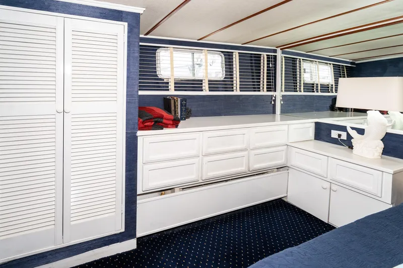 Slide: The Image of McQueen Motoryacht 1980 - 55