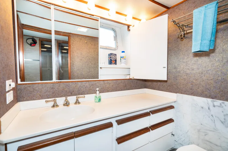 Slide: The Image of McQueen Motoryacht 1980 - 66