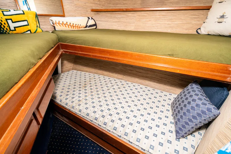 Slide: The Image of McQueen Motoryacht 1980 - 74