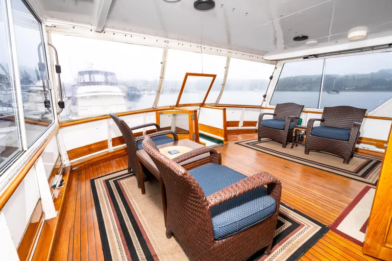 Slide: The Image of McQueen Motoryacht 1980 - 84