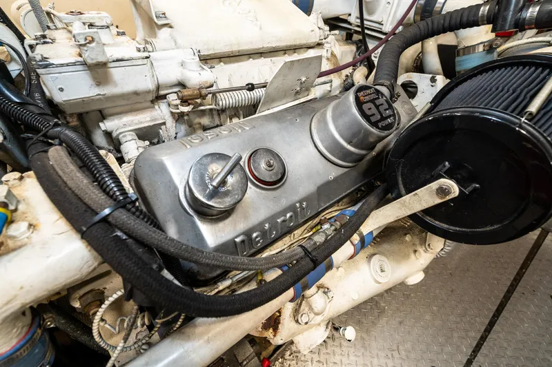 Slide: The Image of McQueen Motoryacht 1980 - 89