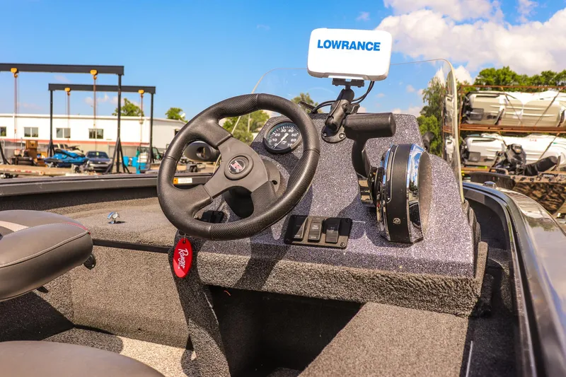 Slide: The Image of 2020 Ranger VS1660 SC boat dashboard with Lowrance navigation system. - 13