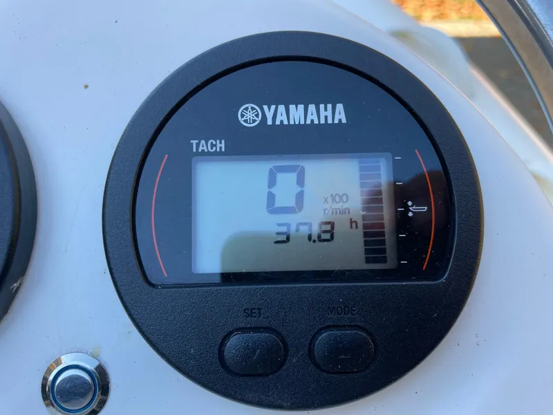 Slide: The Image of Yamaha tachometer on 2022 Zodiac Yachtline 360, displaying 0 RPM and 37.8 hours. - 15