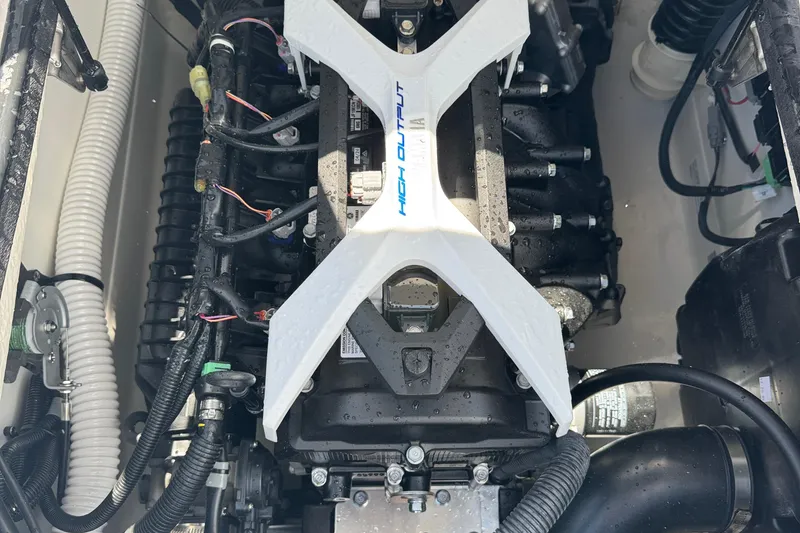 Slide: The Image of Engine compartment of 2025 Yamaha Boats SX190, showcasing modern design and components. - 20