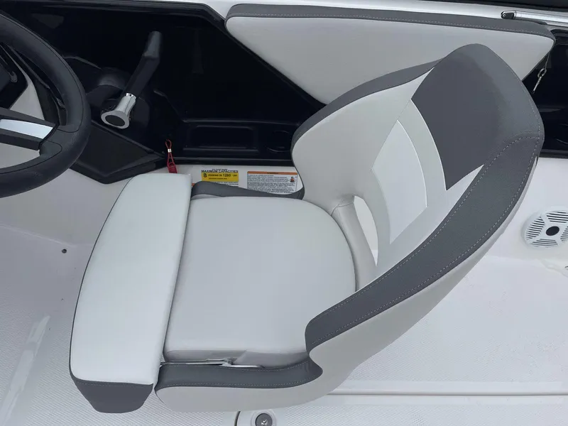 Slide: The Image of 2025 Yamaha Boats SX190 cockpit seat with modern design and comfortable upholstery. - 33