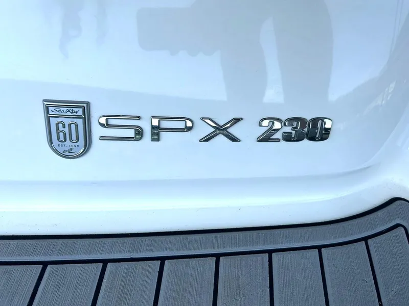 Slide: The Image of Sea Ray SPX 230 2020 - 66