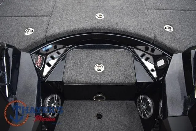 Slide: The Image of Ranger Z521L 2021 - 25