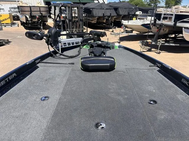 Slide: The Image of Skeeter ZXR20 2022 - 13