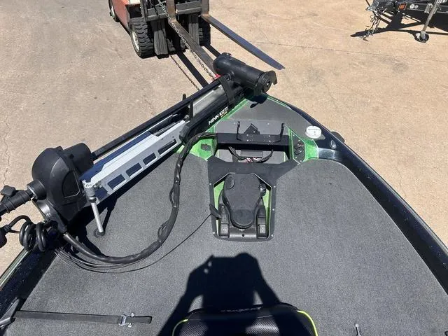 Slide: The Image of Skeeter ZXR20 2022 - 14