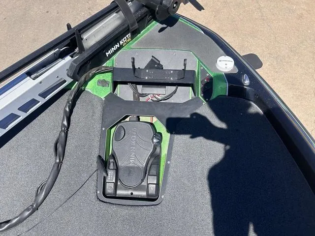 Slide: The Image of Skeeter ZXR20 2022 - 16