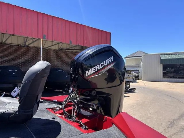 Slide: The Image of Tracker Pro Team 175 TXW 2020 - 3