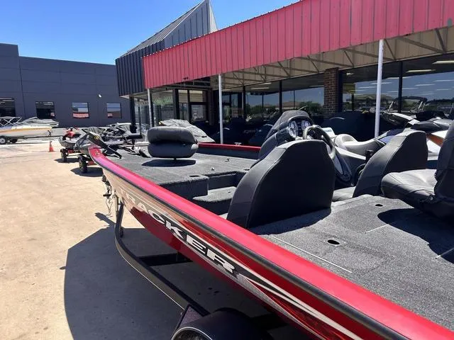 Slide: The Image of Tracker Pro Team 175 TXW 2020 - 5