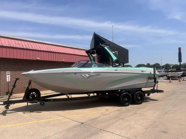 Slide: The Image of Tigé Z3 2023 - 1