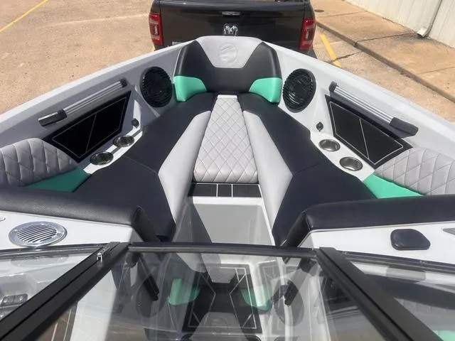 Slide: The Image of Tigé Z3 2023 - 12