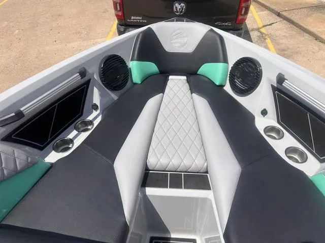 Slide: The Image of Tigé Z3 2023 - 13