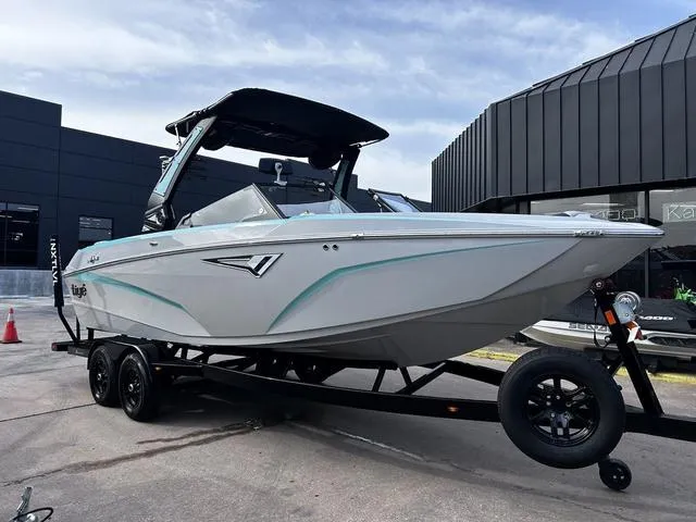 Slide: The Image of Tigé Z3 2023 - 22