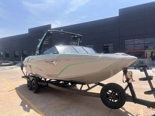 Slide: The Image of Tigé Z3 2023 - 6