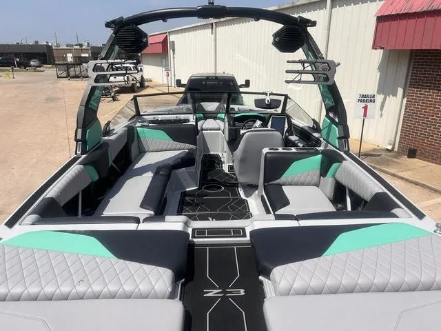 Slide: The Image of Tigé Z3 2023 - 8