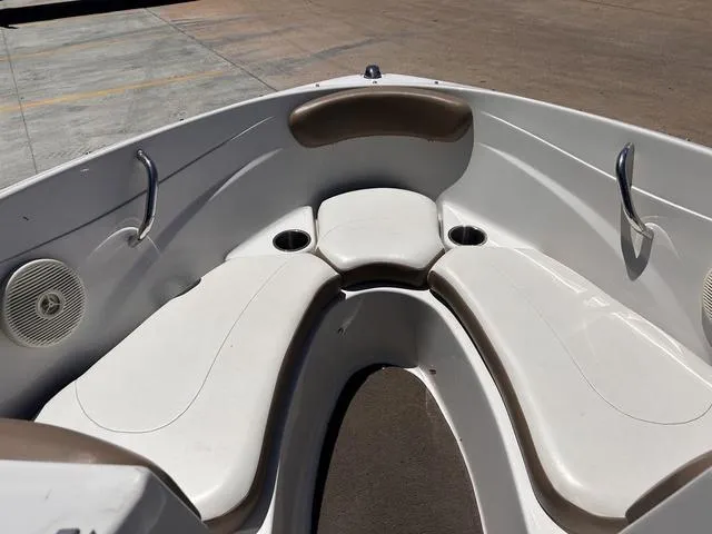 Slide: The Image of Four Winns H180 2008 - 9