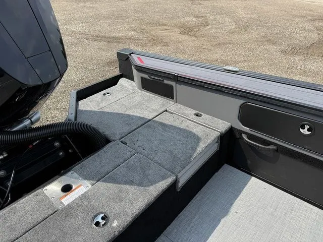 Slide: The Image of Alumacraft Trophy 205X Sport 2025 - 13