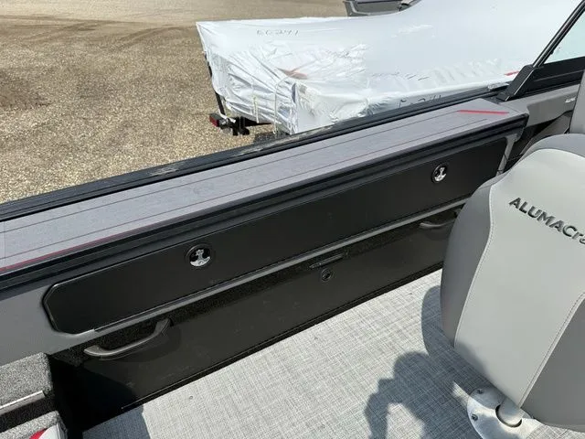 Slide: The Image of Alumacraft Trophy 205X Sport 2025 - 16