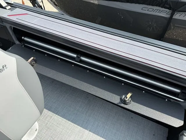 Slide: The Image of Alumacraft Trophy 205X Sport 2025 - 20