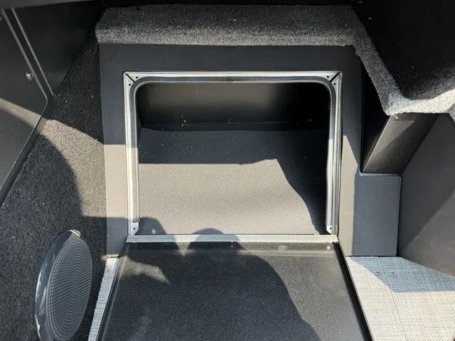 Slide: The Image of Alumacraft Trophy 205X Sport 2025 - 25