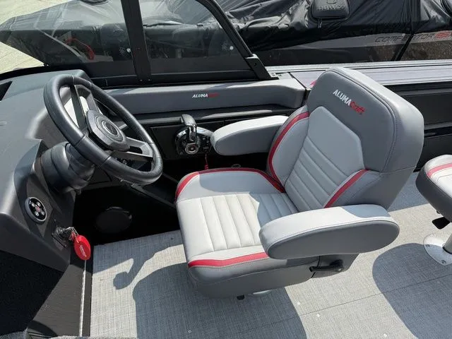 Slide: The Image of Alumacraft Trophy 205X Sport 2025 - 26