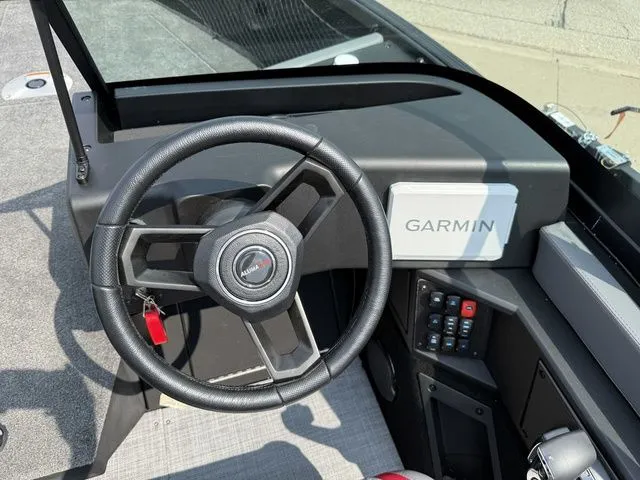 Slide: The Image of Alumacraft Trophy 205X Sport 2025 - 7