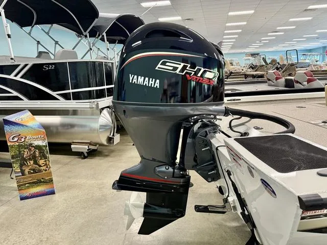 Slide: The Image of Yamaha SHO VMAX engine on 2025 G3 Sportsman 1710 boat in showroom. - 9