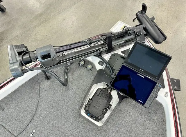 Slide: The Image of Skeeter FXR20 Select 2023 - 6