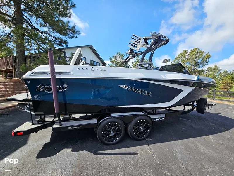 Slide: The Image of 2021 Tige 23RZX for sale in Parker, CO - 11