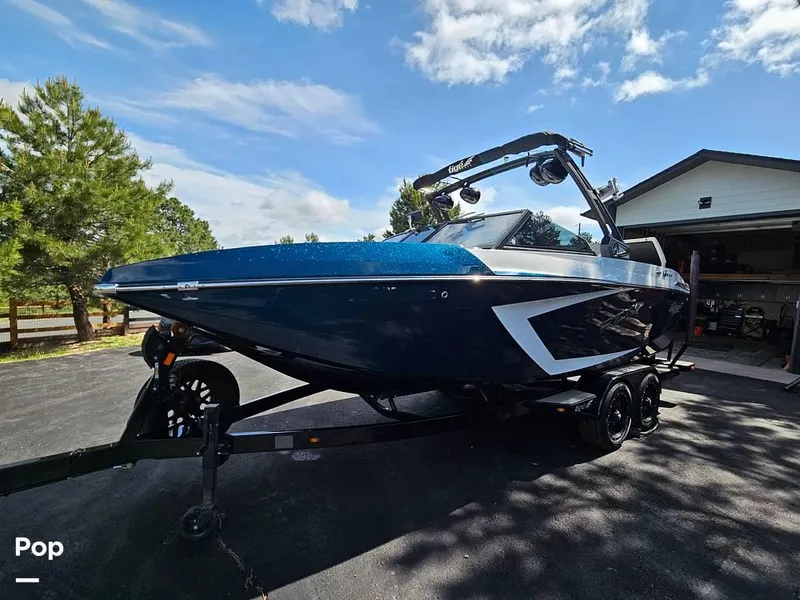 Slide: The Image of 2021 Tige 23RZX for sale in Parker, CO - 14