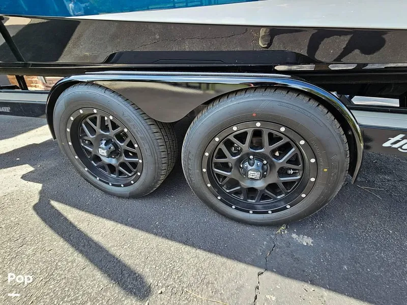 Slide: The Image of 2021 Tige 23RZX for sale in Parker, CO - 18