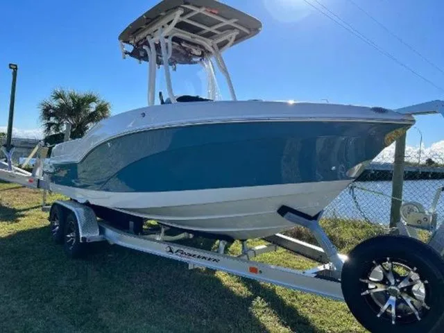 Slide: The Image of Finseeker 220 CC 2023 - 19