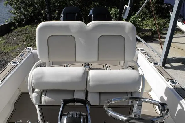 Slide: The Image of Tidewater 232 CC Adventure 2020 - 7