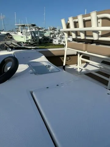 Slide: The Image of Sea Born FX22 Bay 2024 - 3