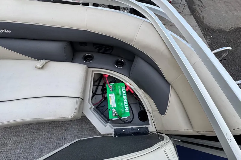 Slide: The Image of 2023 Barletta ARIA 22QC boat interior with battery compartment under seat. - 66