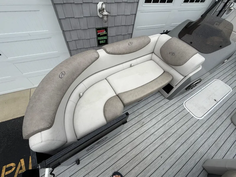 Slide: The Image of 2020 Avalon 2585 Catalina boat interior with plush seating and modern design. - 22